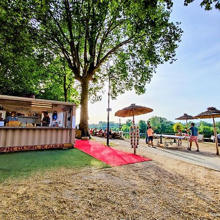 Terrasse Vegetalisee - Climatisation - Local Velo - Parking Gratuit Dans La Rue Orleans Bagian luar foto
